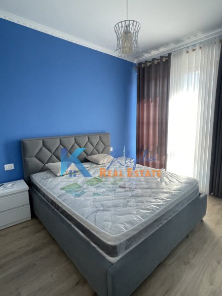 Tirane, jap me qera apartament 2+1+Ballkon Kati 4, 100 m² 1.200 € (Myslym Shyri, prane shkolles Arben Broci)