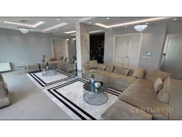 Tirane, jepet me qera Vile 3 Katshe Kati 3, 2.210 m² 10.000 € 