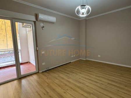 Tirane, shitet apartament 1+1+Ballkon Kati 7, 70 m² 145.000 € 