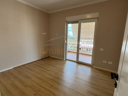 Tirane, shitet apartament 1+1+Ballkon Kati 7, 70 m² 145.000 € 