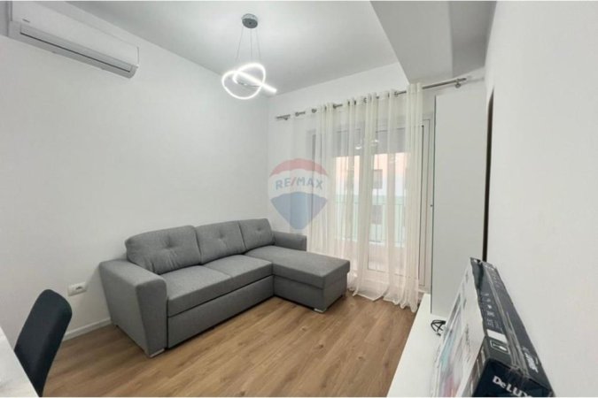 Tirane, jepet me qera apartament 1+1 , 70 m² 450 € (Rruga Ali Demi)