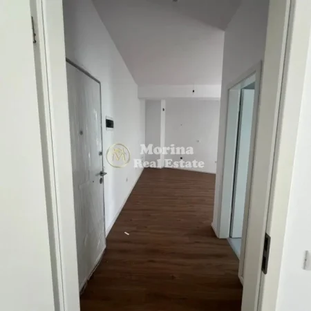 Tirane, shitet apartament 1+1 Kati 2, 60 m² 100.000 € (Ali Demi, Rezidenca Kaimi)