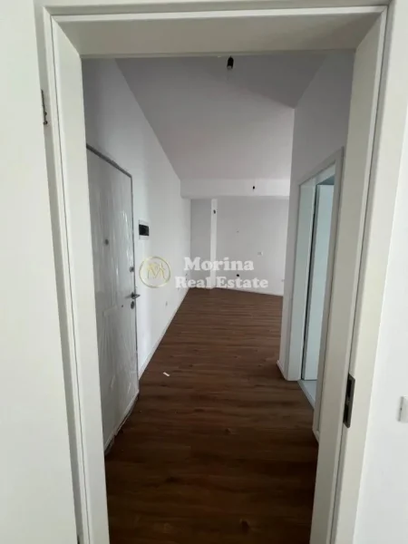 Tirane, shitet apartament 1+1 Kati 2, 60 m² 100.000 € (Ali Demi, Rezidenca Kaimi)