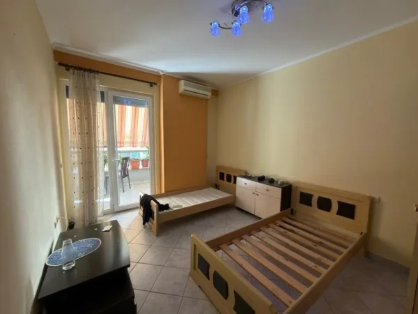 Tirane, shes apartament 2+1+Aneks Kati 1, 101 m² 150.000 € (rruga Thoma Koxhaj)