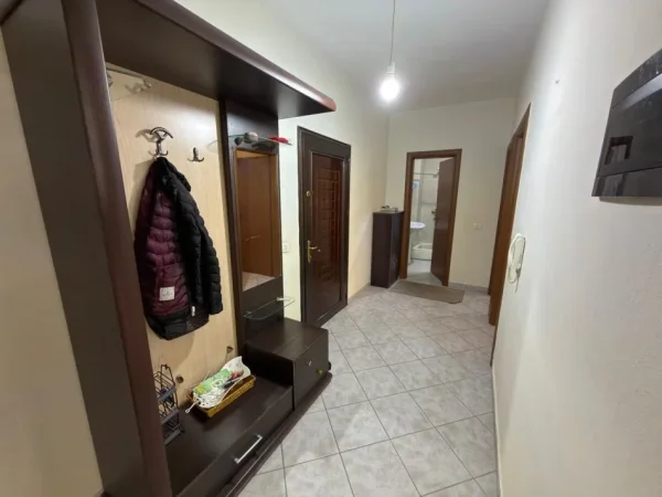 Tirane, shes apartament 2+1+Aneks Kati 1, 101 m² 150.000 € (rruga Thoma Koxhaj)
