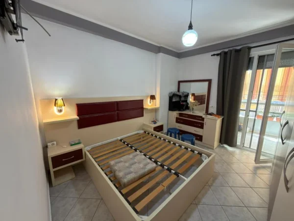 Tirane, shes apartament 2+1+Aneks Kati 1, 101 m² 150.000 € (rruga Thoma Koxhaj)