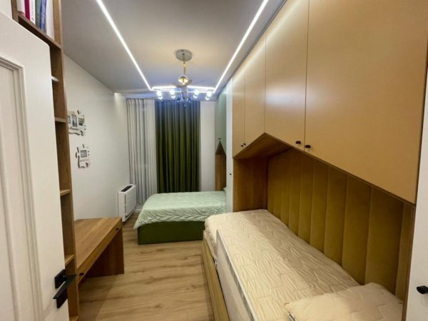 Tirane, shitet apartament 2+1+Ballkon Kati 5, 98 m² 225.000 € (Jordan Misja)