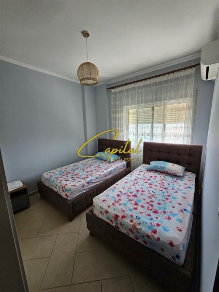 Tirane, jepet me qera apartament 2+1 Kati 2, 650 m² 650 € (LIQENI I THATE)