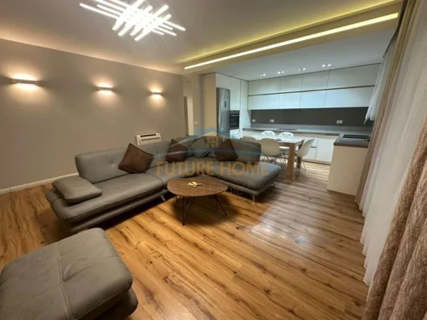 Tirane, jepet me qera apartament 2+1 Kati 2, 109 m² 1.000 € (kompleksi Delijorgji)