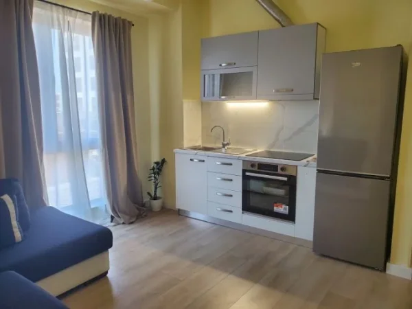 Tirane, jepet me qera garsonier Kati 2, 46 m² 540 € (myslym shyri)