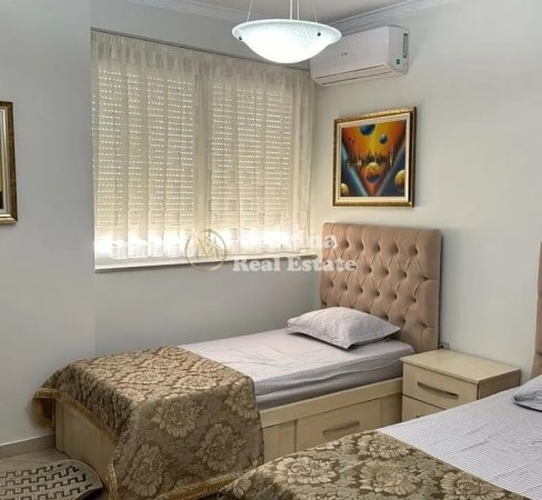 Tirane, jepet me qera apartament 2+1 Kati 5, 100 m² 600 € (Don Bosko)