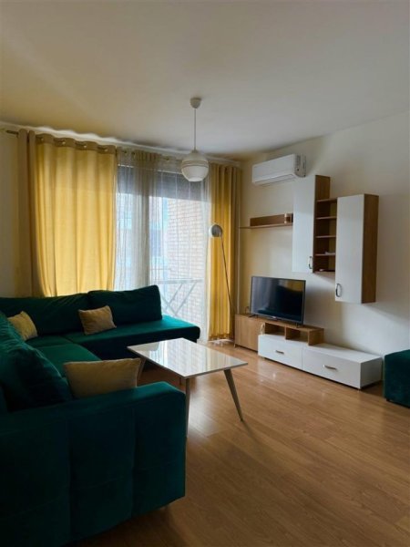 Tirane, jepet me qera apartament 2+1+Ballkon Kati 6, 95 m² 750 € (Fiori di Bosko)