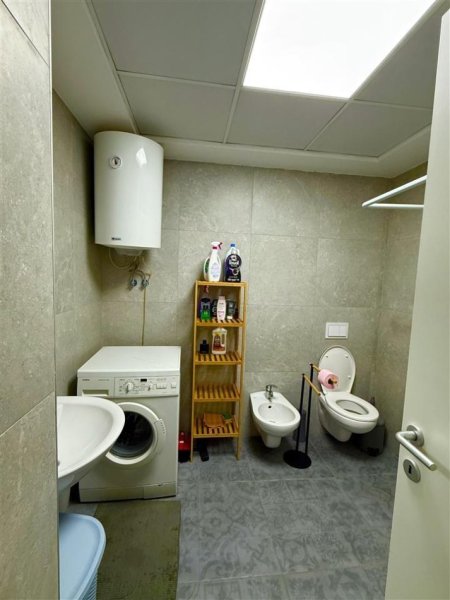 Tirane, jepet me qera apartament 2+1+Ballkon Kati 6, 95 m² 750 € (Fiori di Bosko)