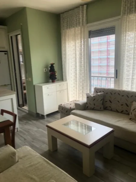 Tirane, jepet me qera apartament 2+1+Ballkon Kati 6, 70 m² 600 € 