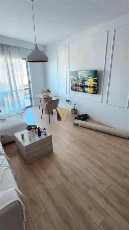 Tirane, jepet me qera apartament 1+1+Ballkon Kati 2, 73 m² 500 € (CASA ITALIA)