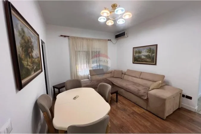 Tirane, jepet me qera apartament 2+1 Kati 2, 86 m² 650 € (Rruga Mine Peza)