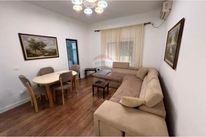 Tirane, jepet me qera apartament 2+1 Kati 2, 86 m² 650 € (Rruga Mine Peza)