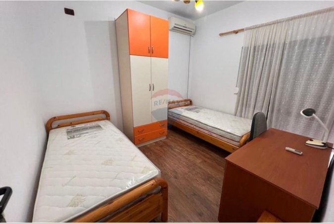 Tirane, jepet me qera apartament 2+1 Kati 2, 86 m² 650 € (Rruga Mine Peza)