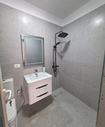 Shqiperi, jepet me qera 1+1+Ballkon Kati 3, 1.200 € (Prane Prokurorise, Tirane)