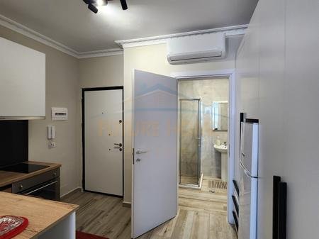 Durres, jepet me qera garsonier Kati 5, 310 € 