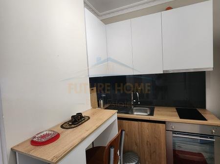 Durres, jepet me qera garsonier Kati 5, 310 € 