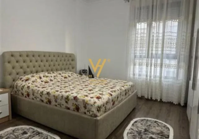 Tirane, shitet apartament 2+1+Ballkon Kati 5, 90 m² 180.000 € (KINOSTUDIO)