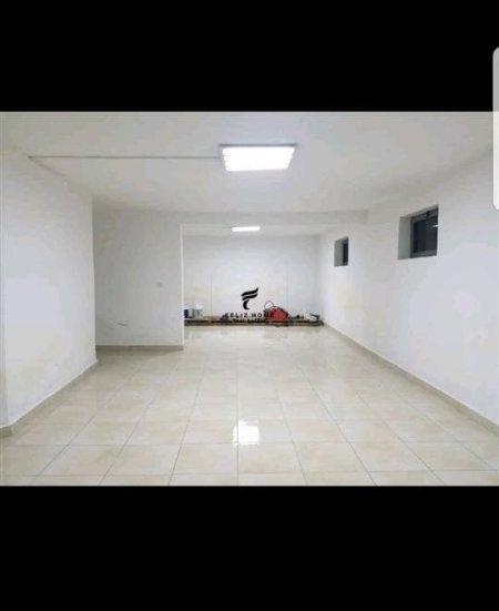 Tirane, jepet me qera Vile 2 Katshe , 750 m² 1.500 € (ALI DEMI)