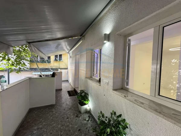 Tirane, jepet me qera apartament 1+1 Kati 0, 51 m² 650 € 