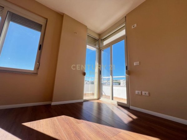 Durres, shitet apartament 2+1+Aneks+Ballkon Kati 9, 115 m² 160.000 € (Drejtoria e Policise Durres)