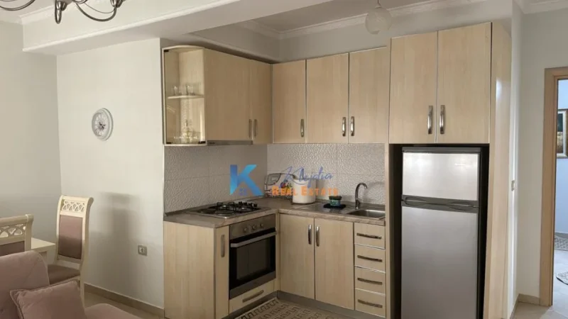 Tirane, jap me qera apartament 2+1+Ballkon Kati 5, 100 m² 600 € (Don Bosko, afer Viva Market)