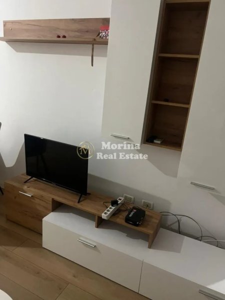 Tirane, jepet me qera apartament 1+1 Kati 5, 58 m² 400 € (Casa Italia)