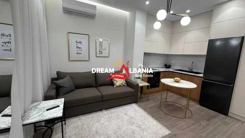 Shqiperi, jepet me qera apartament 1+1 , 60 m² 620 € (Bulevardi i Ri)
