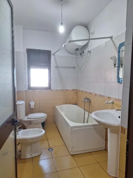 Tirane, shitet apartament 2+1 Kati 5, 66 m² 75.000 €