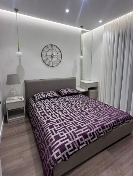 Tirane, jepet me qera apartament 1+1 Kati 8, 50 m² 620 € (Rruga Karl Gega)