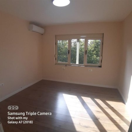 Tirane, jepet me qera zyre Kati 2, 90 m² 900 € (QENDER)