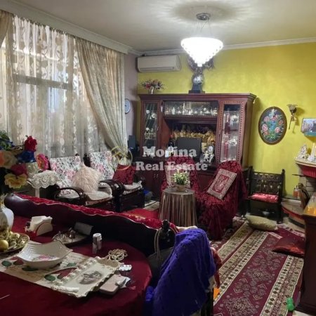 Tirane, jepet me qera shtepi 3+1 Kati 2, 90 m² 600 € (Fusha Aviacionit)