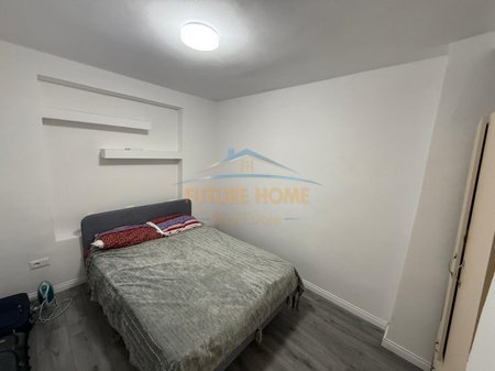 Tirane, jepet me qera apartament 1+1 Kati 1, 55 m² 450 € 