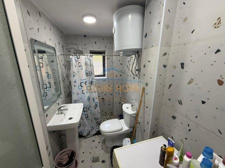 Tirane, jepet me qera apartament 1+1 Kati 1, 55 m² 450 € 
