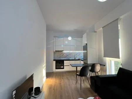 Tirane, shitet apartament 1+1 Kati 3, 65 m² 