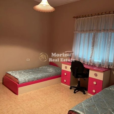 Tirane, jepet me qera shtepi 2+1 Kati 3, 140 m² 600 € (Xhamlliku)