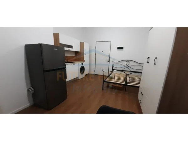 Tirane, jepet me qera garsonier Kati 2, 26 m² (ali demi) 320euro