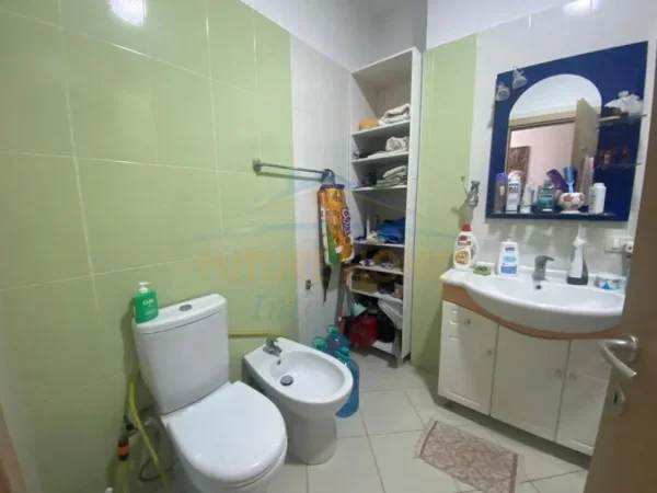 SHITET APARTAMENT 1+1 TEK TREGU ELEKTRIK