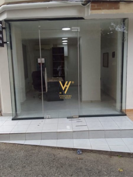 Tirane, shitet ambjent biznesi Kati 1, 25 m² 65.000 € (RRUGA E DURRESIT)