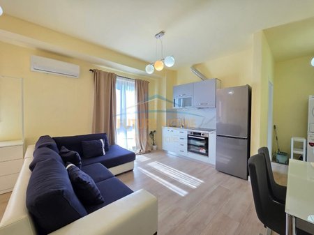 Tirane, jepet me qera apartament Kati 2, 47 m² 550 € 