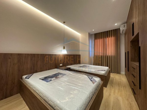 Tirane, jepet me qera apartament 2+1+2 Kati 4, 84 m² 135.000 € (Kamez)