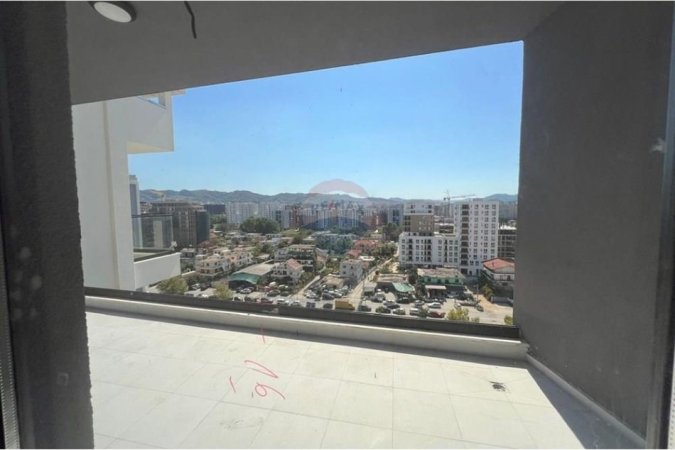 Tirane, shitet apartament 1+1 Kati 7, 83 m² 130.000 € (Fusha e Aviacionit)