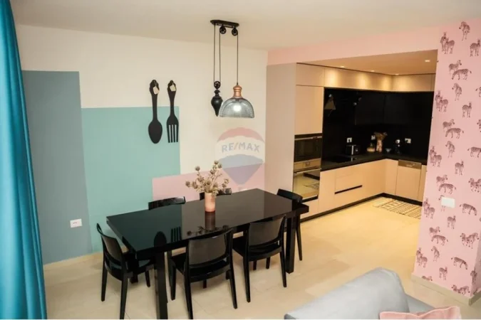 Tirane, jepet me qera apartament 1+1+Aneks+Ballkon , 81 m² 800 € (Rruga Tefta Tashko Koco)