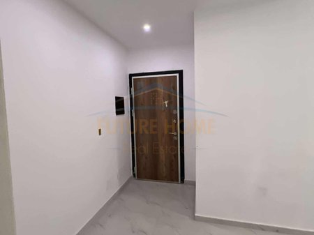 Tirane, shitet apartament 3+1 Kati 8, 145 m² 255.000 € 