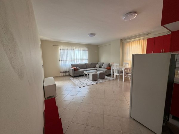 Tirane, jepet me qera apartament 2+1 Kati 4, 100 m² 50000 Leke