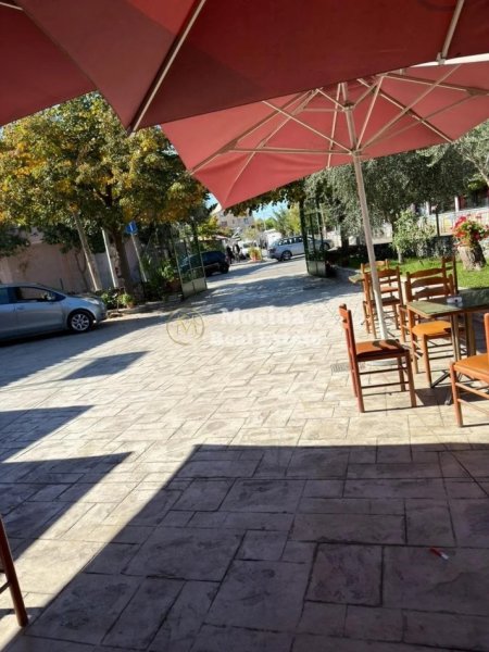 Tirane, jepet me qera ambjent biznesi Kati 1, 500 m² 3.500 € (Laprake)